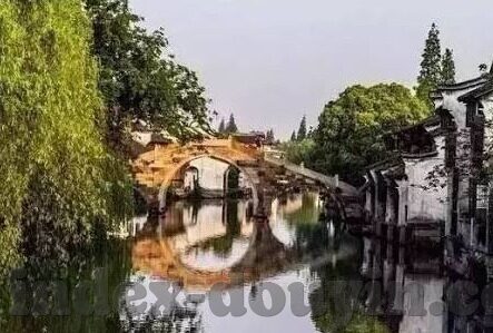 亚州成人在线视频-探索成人娱乐的边界，亚洲成人在线视频的多元视角